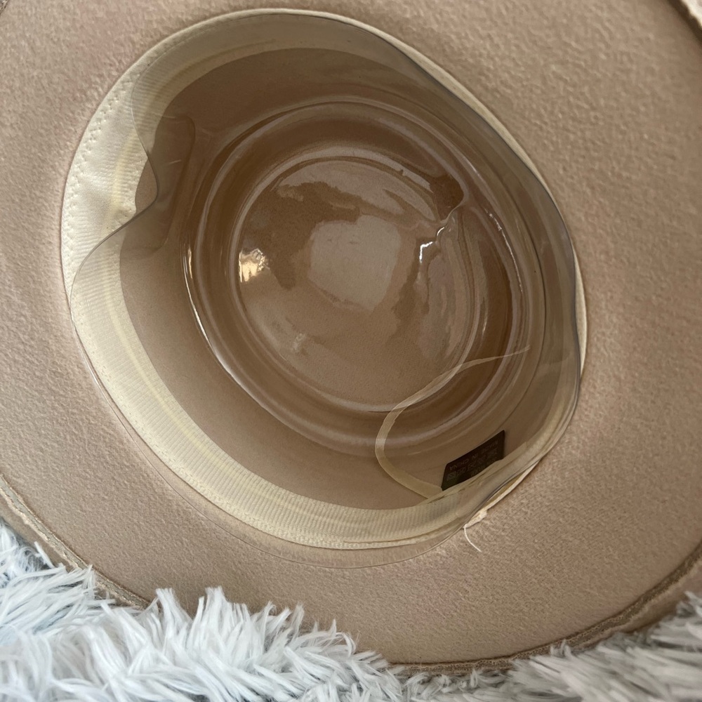 Hat - Picture 4 of 5